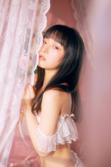 乌克兰美女模特克鲁兹